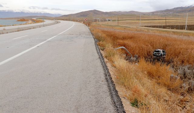 Van'da otomobilin sazlık alana düşmesi sonucu 5 kişi yaralandı