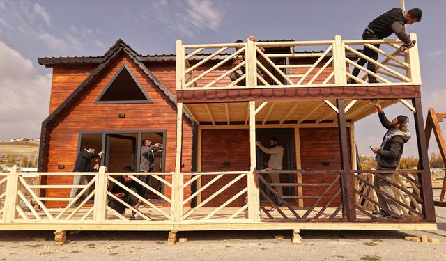 Vanlı kardeşlerin ürettiği çevre dostu ahşap evler birçok ile satılıyor