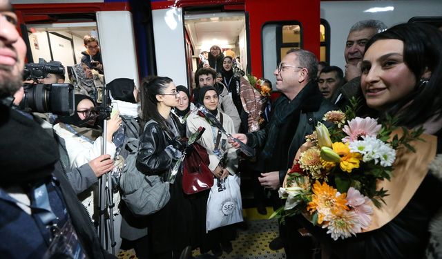 Yeni sezonun ilk seferine çıkan Turistik Doğu Ekspresi son durağı Kars'a ulaştı