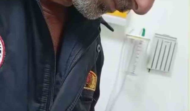 Sıkışan yüzük itfaiye ekiplerince çıkarıldı