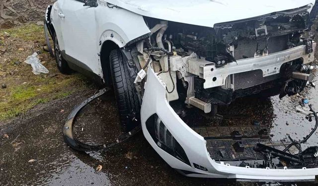 Bingöl'de kaza: 4 yaralı