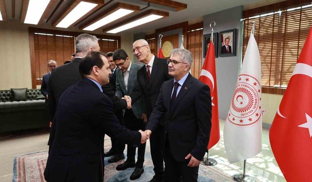 Bingöl'de resmi bayramlaşma töreni düzenlendi