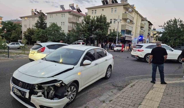 Bingöl'de trafik kazası: 2 yaralı