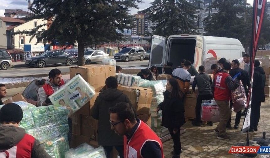 Kastamonu’dan asrın felaketinde deprem bölgesine 59 tır yardım gönderildi