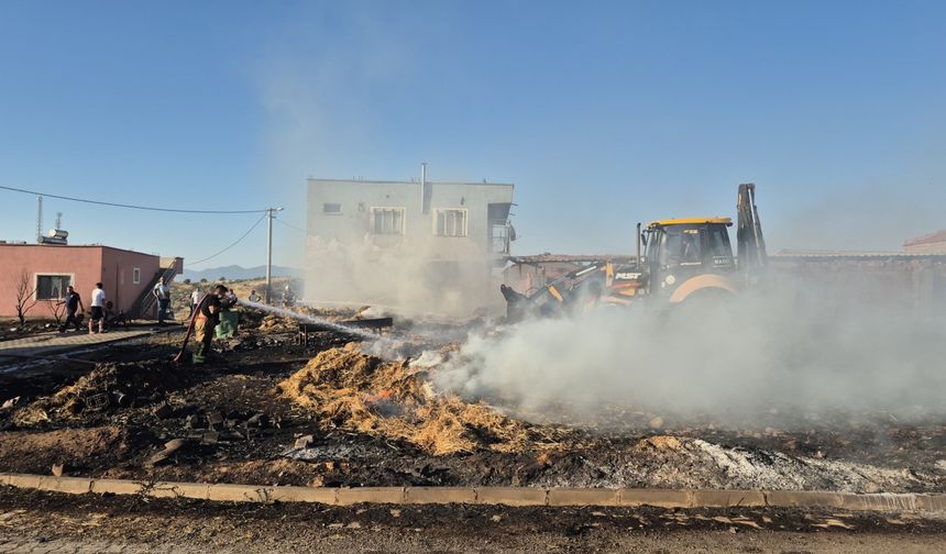 Manisa'da makilik alanda çıkan yangına müdahale ediliyor