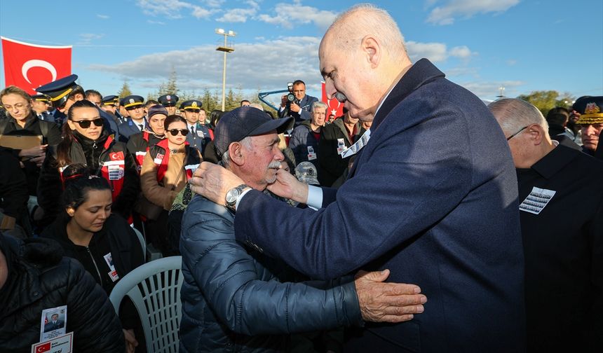 Azerbaycan-Gürcistan sınırında düşen uçakta şehit olan askerler için Ankara'da tören düzenlendi