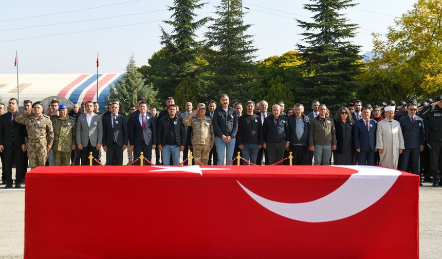 Tunceli'de trafik kazasında hayatını kaybeden asker için tören düzenlendi