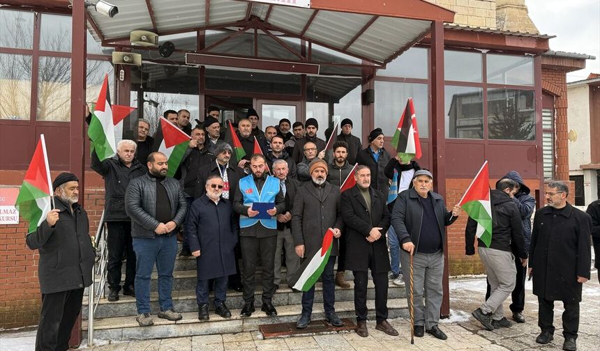 Ardahan'da İsrail'in Gazze'deki katliamları protesto edildi