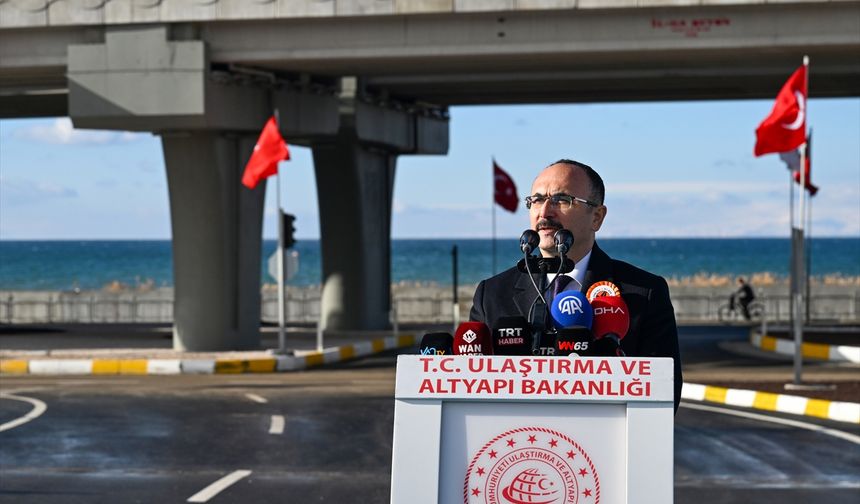 Bakan Uraloğlu, 'Van Çevre Yolu Birinci ve Üçüncü Kesimleri Açılış Töreni'nde konuştu: