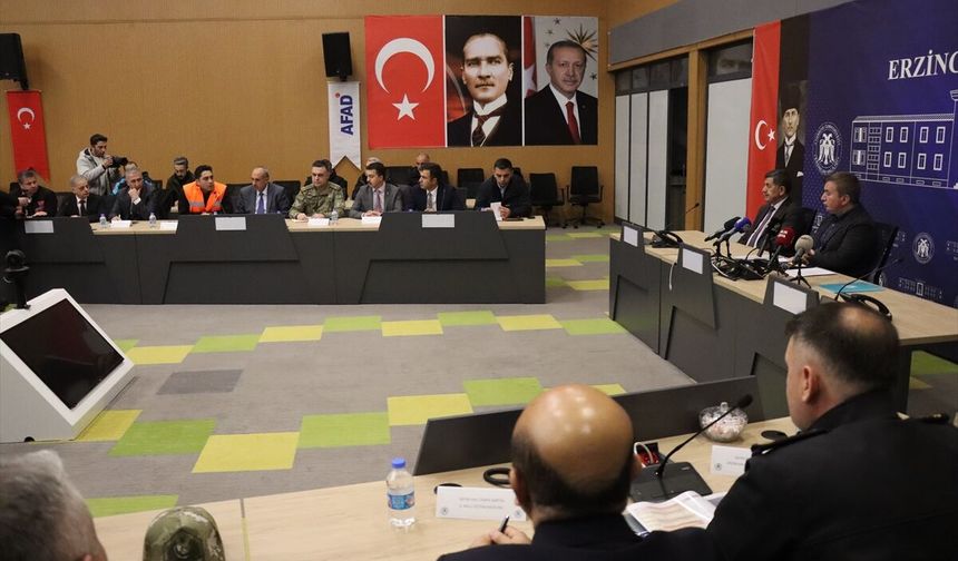 Erzincan'da Vali Aydoğdu başkanlığında 'kış tedbirlerini değerlendirme' toplantısı yapıldı