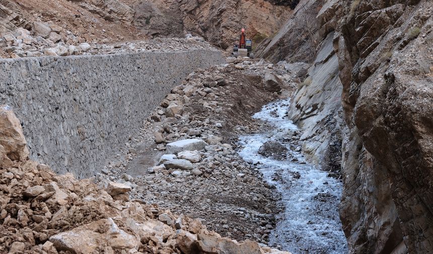Hakkari'de içme suyu sorunu yeni projelerle çözüme kavuşturuluyor