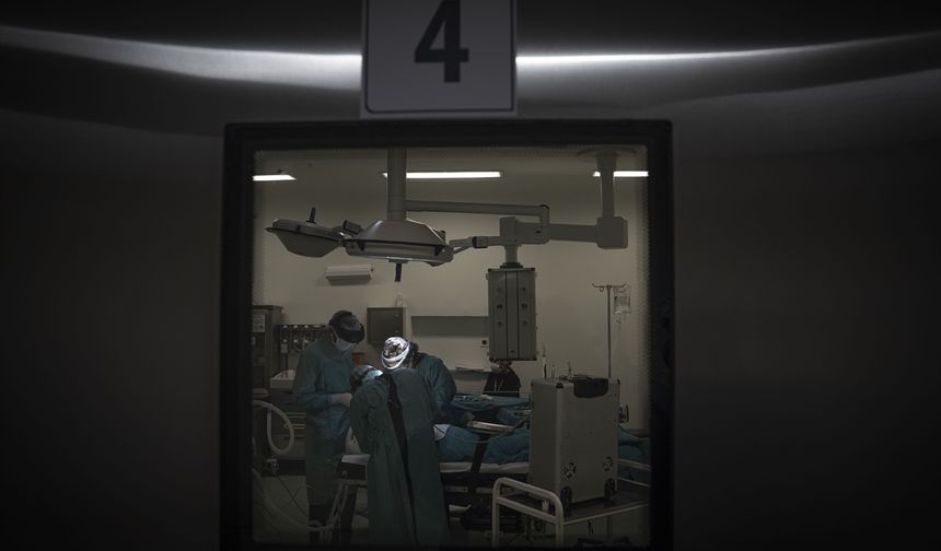 Hasta koltuğunda duramayan özel bireylere genel anesteziyle diş tedavisi kolaylığı