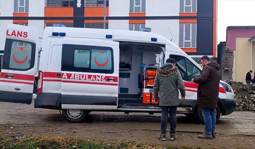 Kars'ta kepçenin çarptığı yaşlı adam yaşamını yitirdi