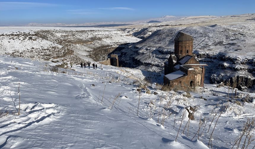 Kars'taki Ani Ören Yeri, beyaza büründü