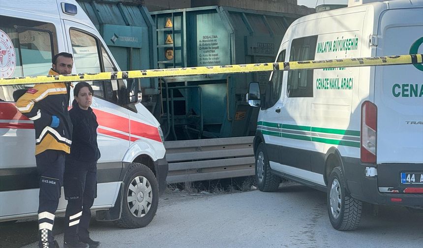 Malatya'da trenin çarptığı genç öldü