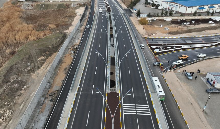 Van Çevre Yolu'nun 28 kilometrelik iki etabı açılıyor
