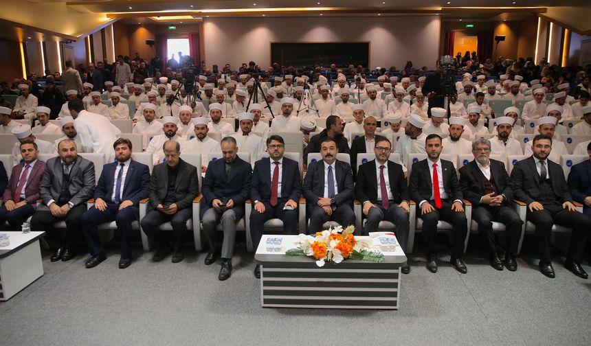 Van'da '3. Dönem Aday Din Görevlileri Mesleki Eğitimi Mezuniyet Töreni' düzenlendi