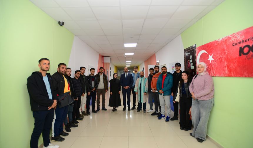 Van'da engelli üniversite öğrencileri farklı alanlardaki kurslarla hayata hazırlanıyor