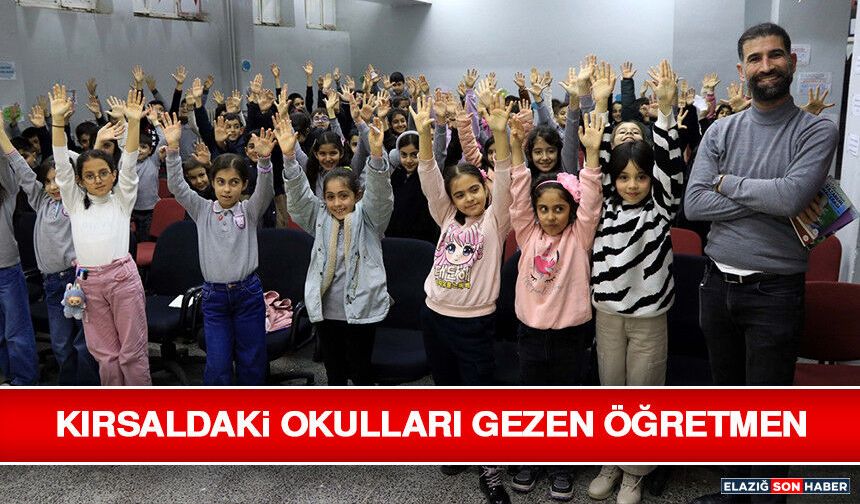 Kırsaldaki Okulları Gezen Öğretmen