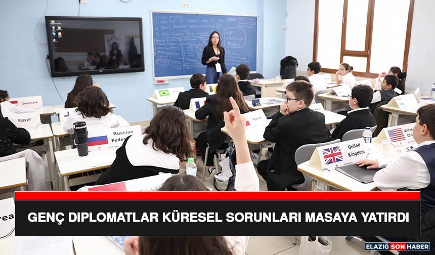 Genç Diplomatlar Küresel Sorunları Masaya Yatırdı