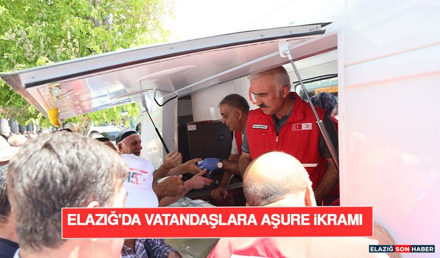 Elazığ'da Vatandaşlara Aşure İkramı
