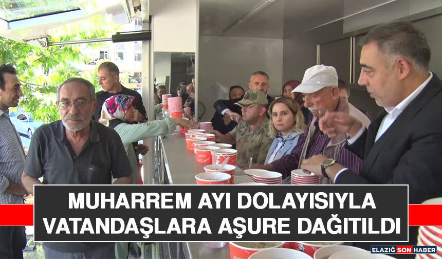 Muharrem Ayı Dolayısıyla Vatandaşlara Aşure Dağıtıldı