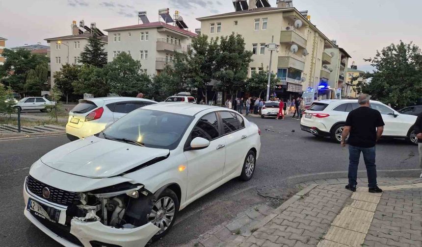Bingöl'de trafik kazası: 2 yaralı