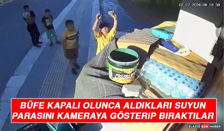 Büfe Kapalı Olunca Aldıkları Suyun Parasını Kameraya Gösterip Bıraktılar