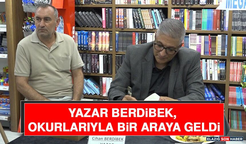 Yazar Berdibek, Okurlarıyla Bir Araya Geldi