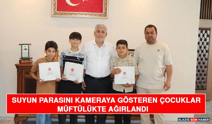 Suyun Parasını Kameraya Gösteren Çocuklar Müftülükte Ağırlandı