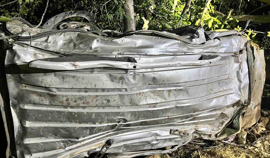 Bingöl'de düğün dönüşü araç uçuruma yuvarlandı: 4 ölü, 5 yaralı