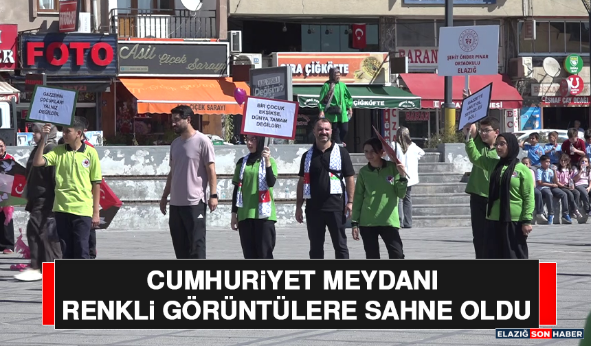 Cumhuriyet Meydanı Renkli Görüntülere Sahne Oldu