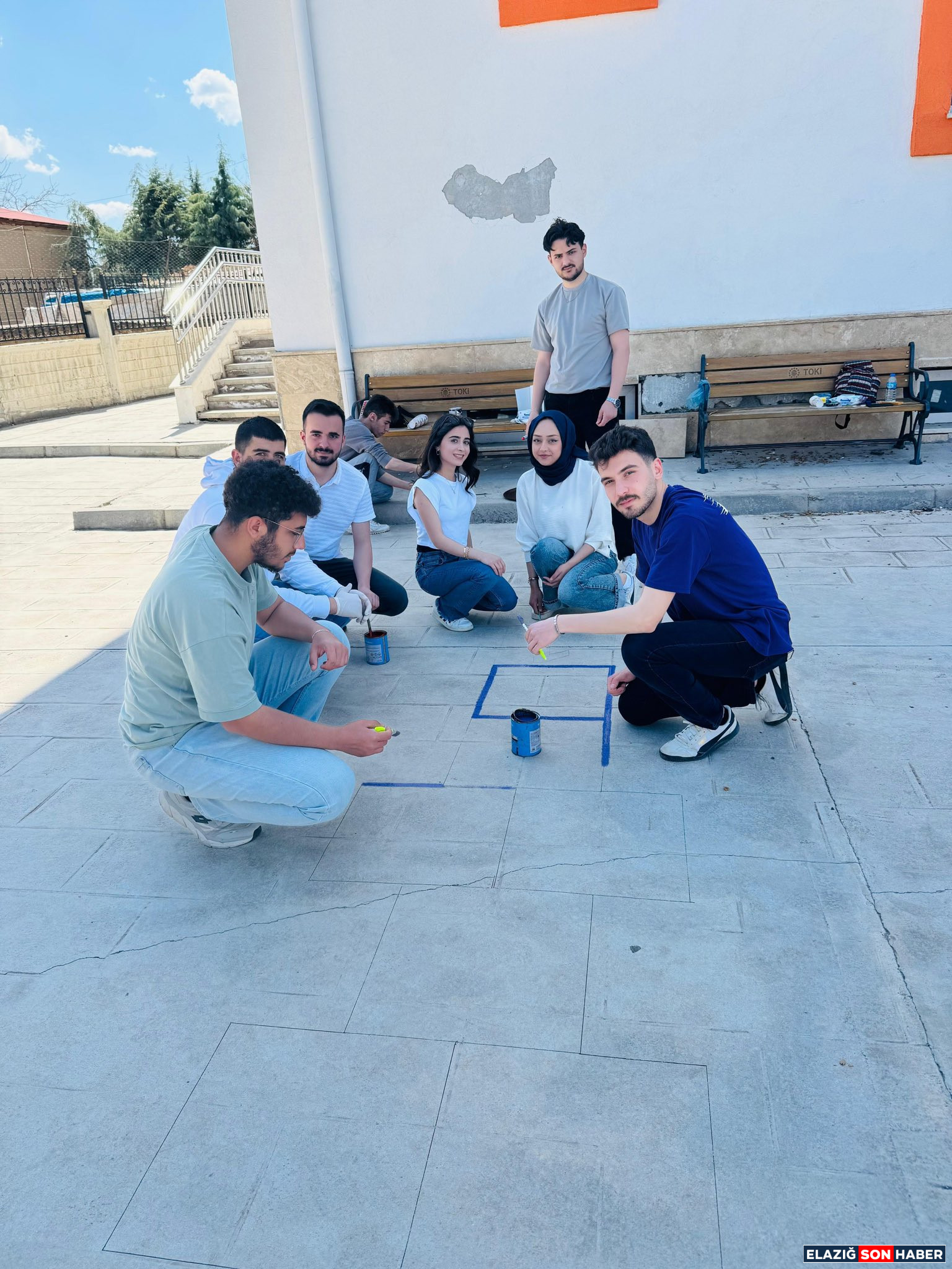 Gpd I G K A X I A A Zy7U