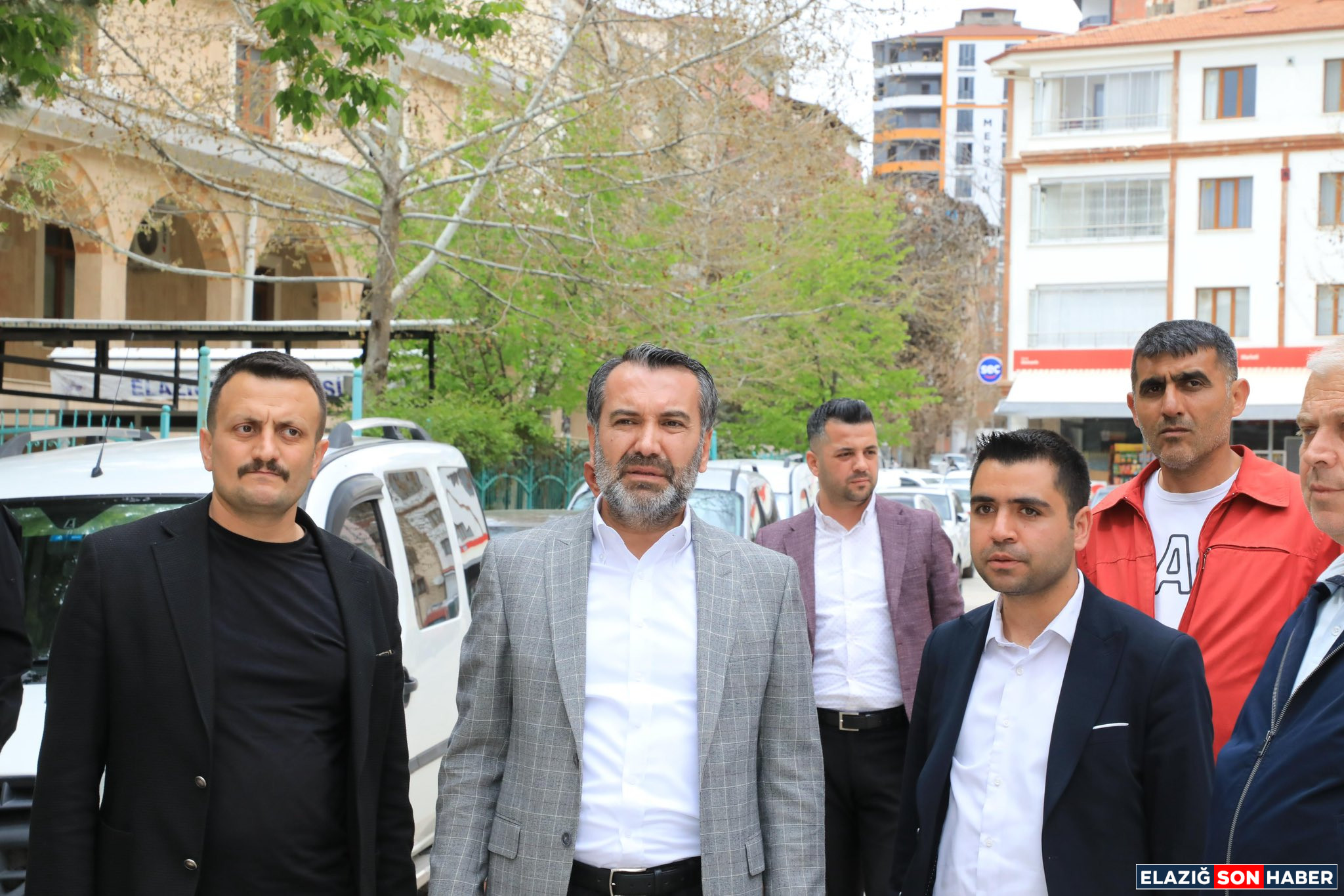 Gpdsw Uq Xk A A X Zi4