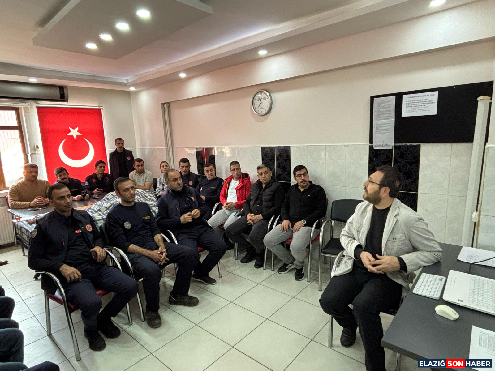 Itfaiye Personeline Diksiyon E 1745236272 Z J Ph I Q