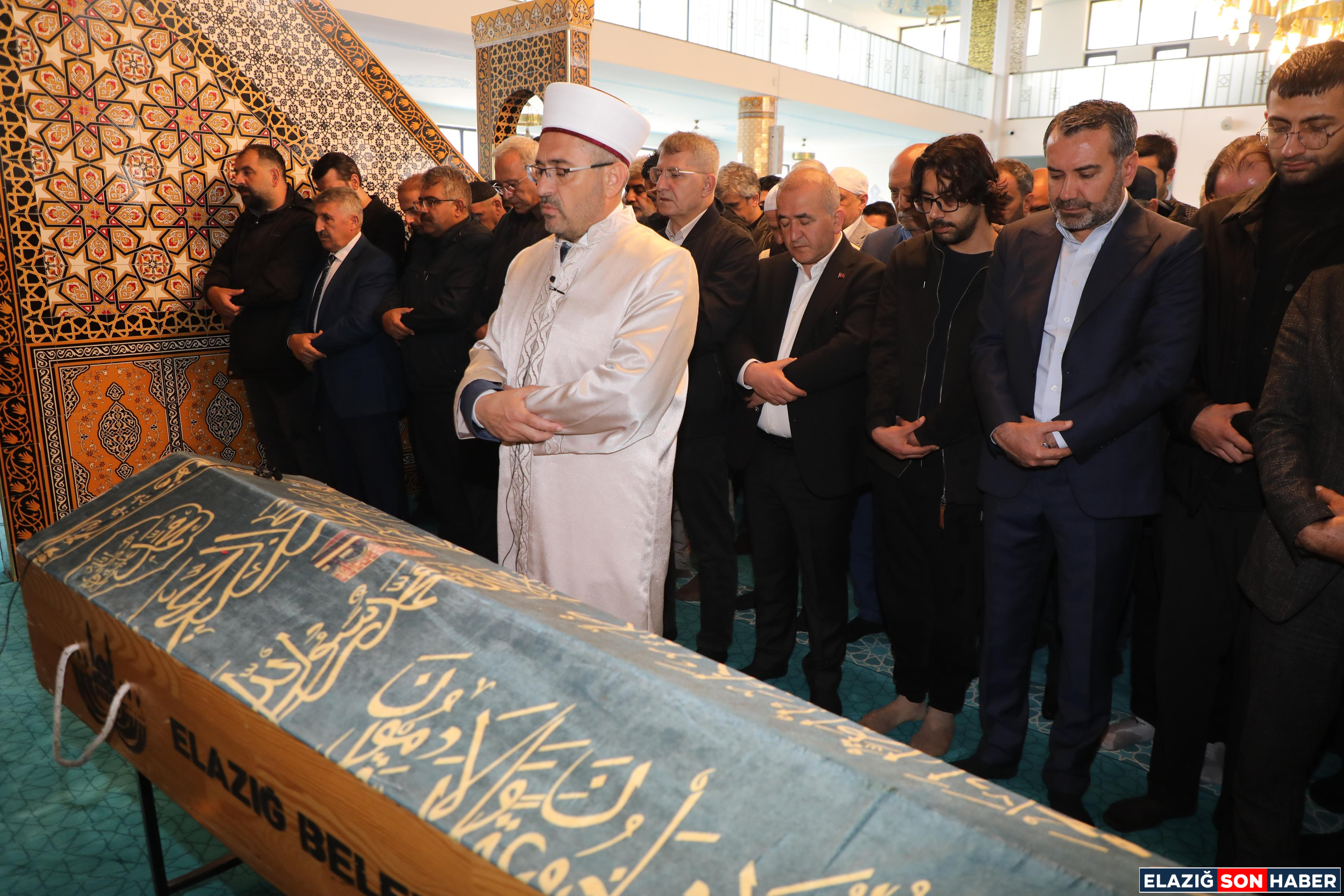 Gq0M X M D Wg A A5N R C