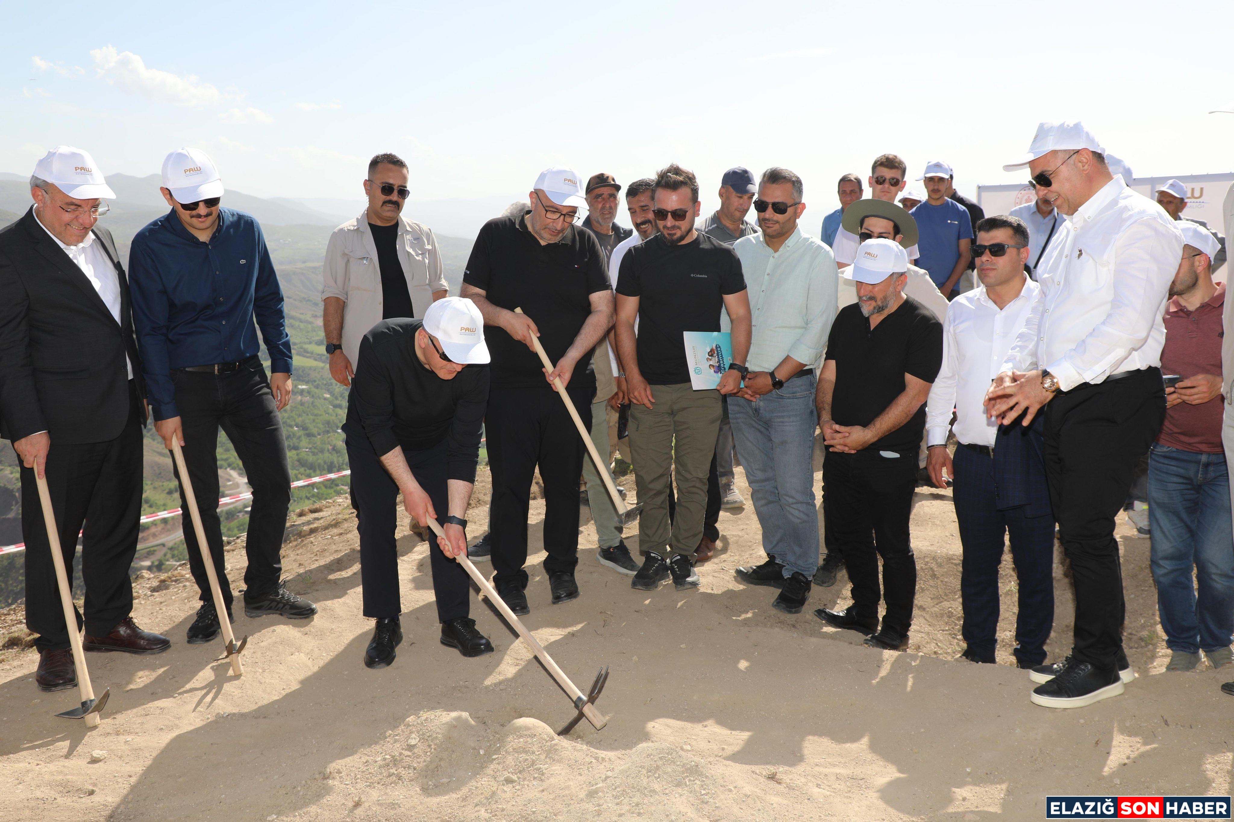 Gqm Y F9C W Q A Efyl S