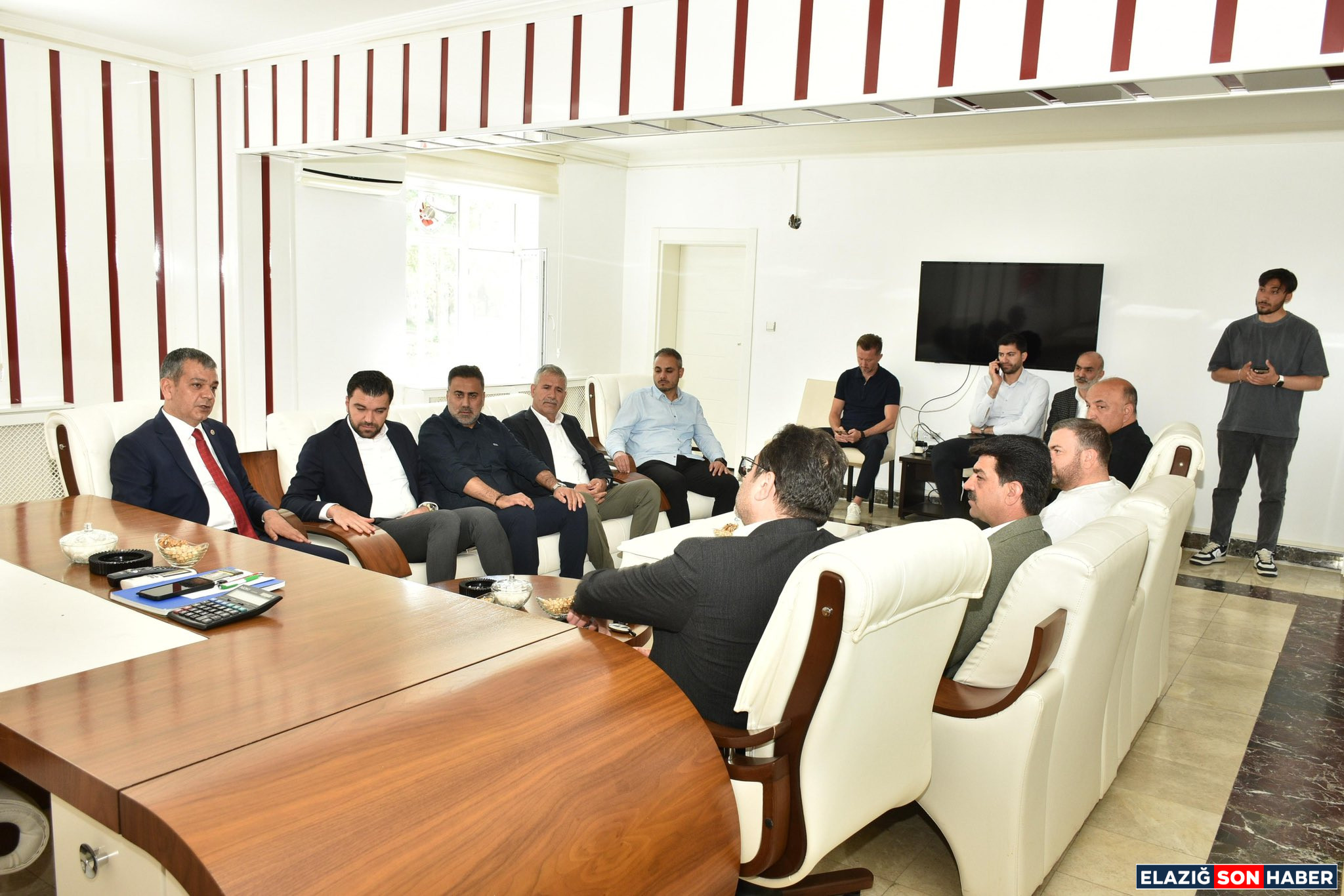 Gr U A My A Ww A A T R S R