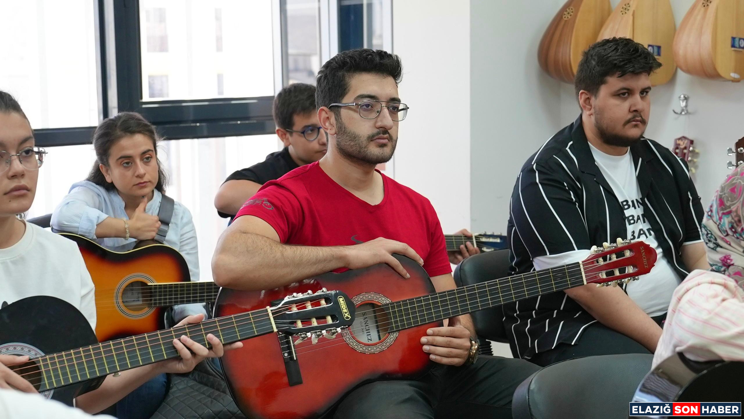 Elazig Belediyesinden 10 Brans 1750686216 O69 Z H U