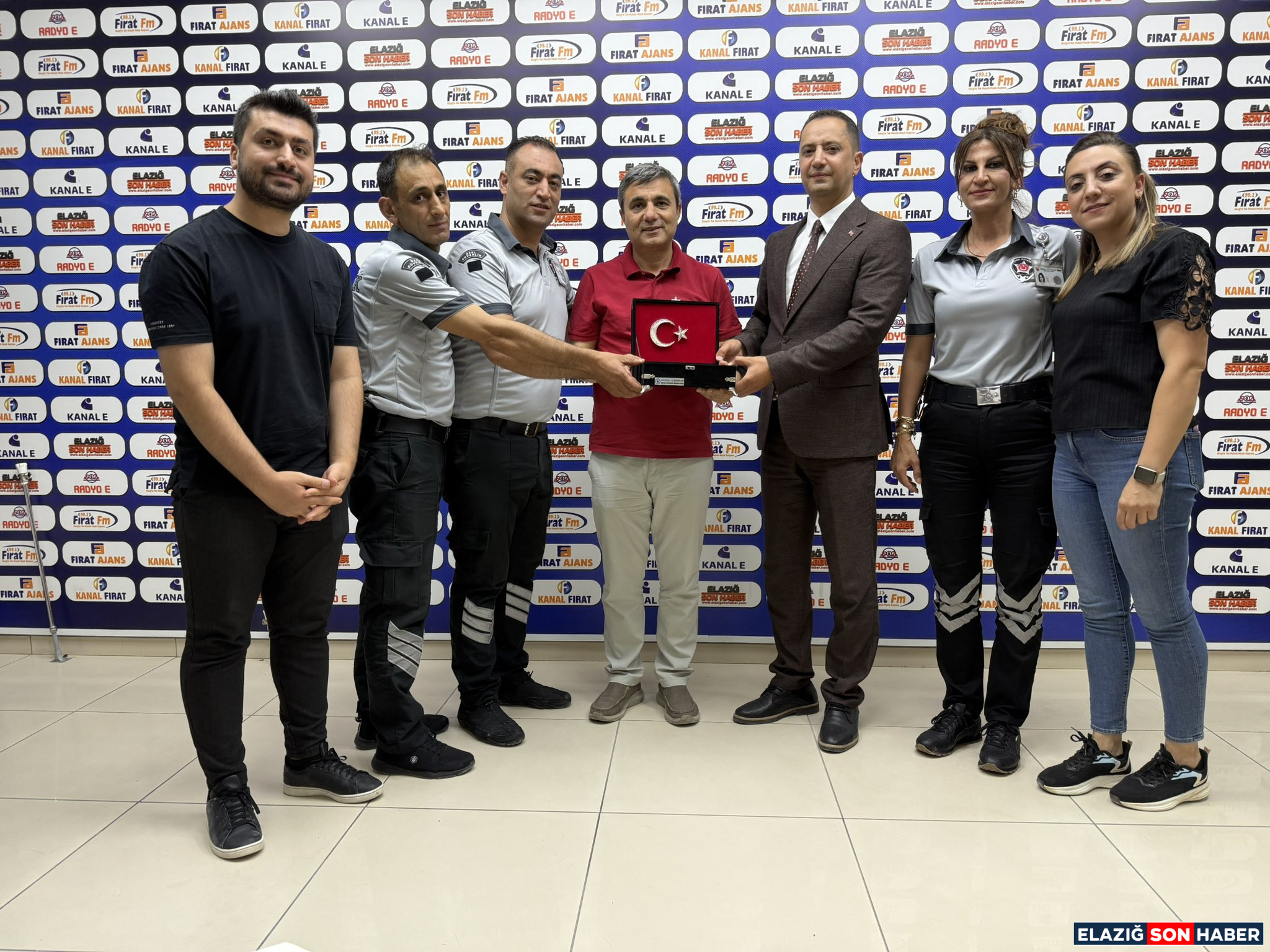 Gu Y Oht J W4 A A Rjg M