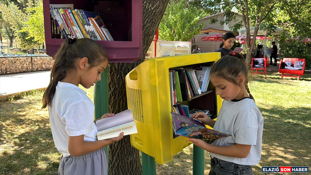 1751967105 Aa 20250708 38502674 38502662 Cevre Dostu Hipodromdaki Geri Donusum Kutuphanesinde Cocuklara Kitap Sevgisi Asilaniyor