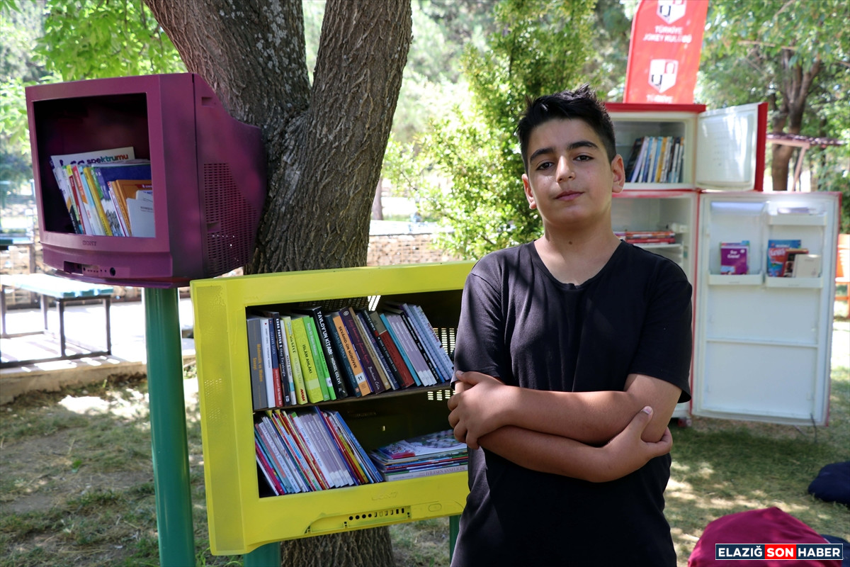 1751967193 Aa 20250708 38502674 38502673 Cevre Dostu Hipodromdaki Geri Donusum Kutuphanesinde Cocuklara Kitap Sevgisi Asilaniyor