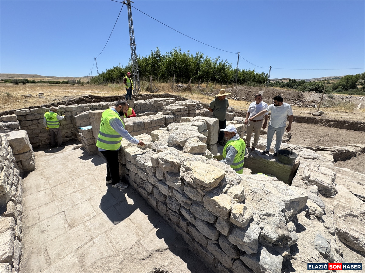 A A 20250714 38555410 38555391 E L A Z I G D A B I R T A R L A D A Y A K L A S I K 1700 Y I L L I K R O M A H A M A M I G U N Y U Z U N E C I K A R I L D I