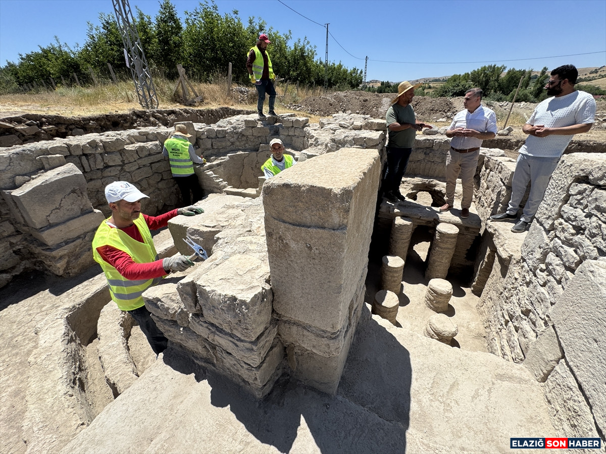 A A 20250714 38555410 38555394 E L A Z I G D A B I R T A R L A D A Y A K L A S I K 1700 Y I L L I K R O M A H A M A M I G U N Y U Z U N E C I K A R I L D I