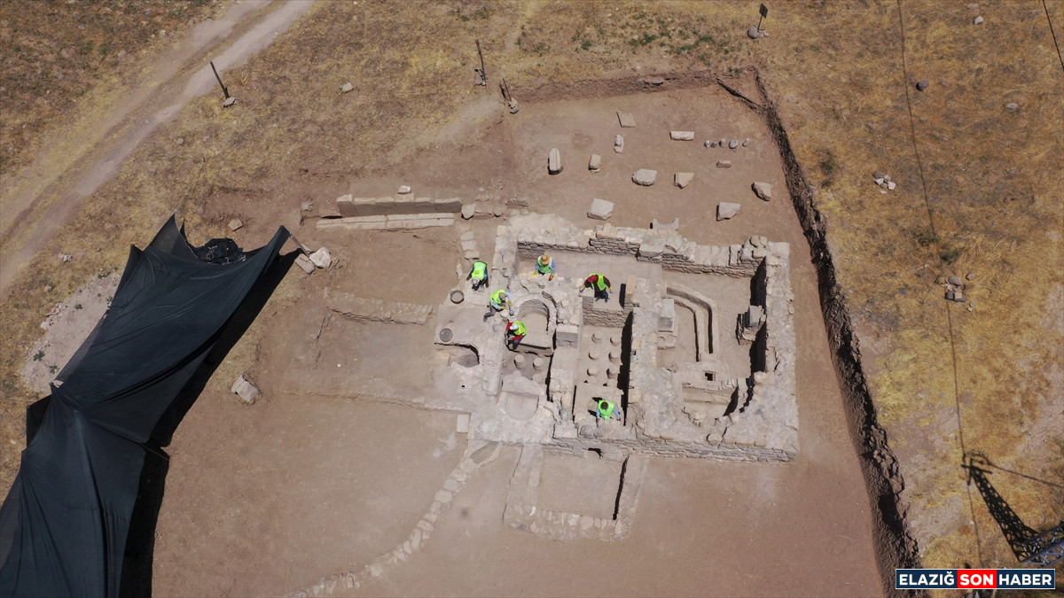 A A 20250714 38555460 38555450 E L A Z I G D A B I R T A R L A D A Y A K L A S I K 1700 Y I L L I K R O M A H A M A M I G U N Y U Z U N E C I K A R I L D I