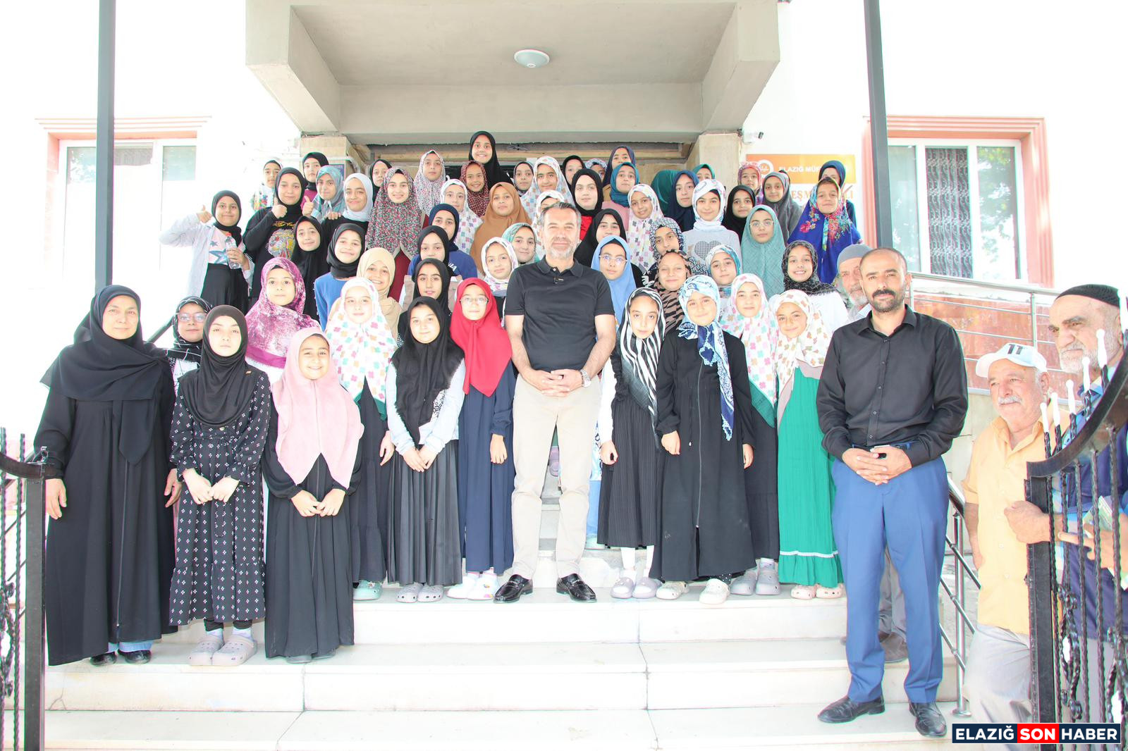 Baskan Serifogullari Yogun Tem 1753877786 Djv Q F M