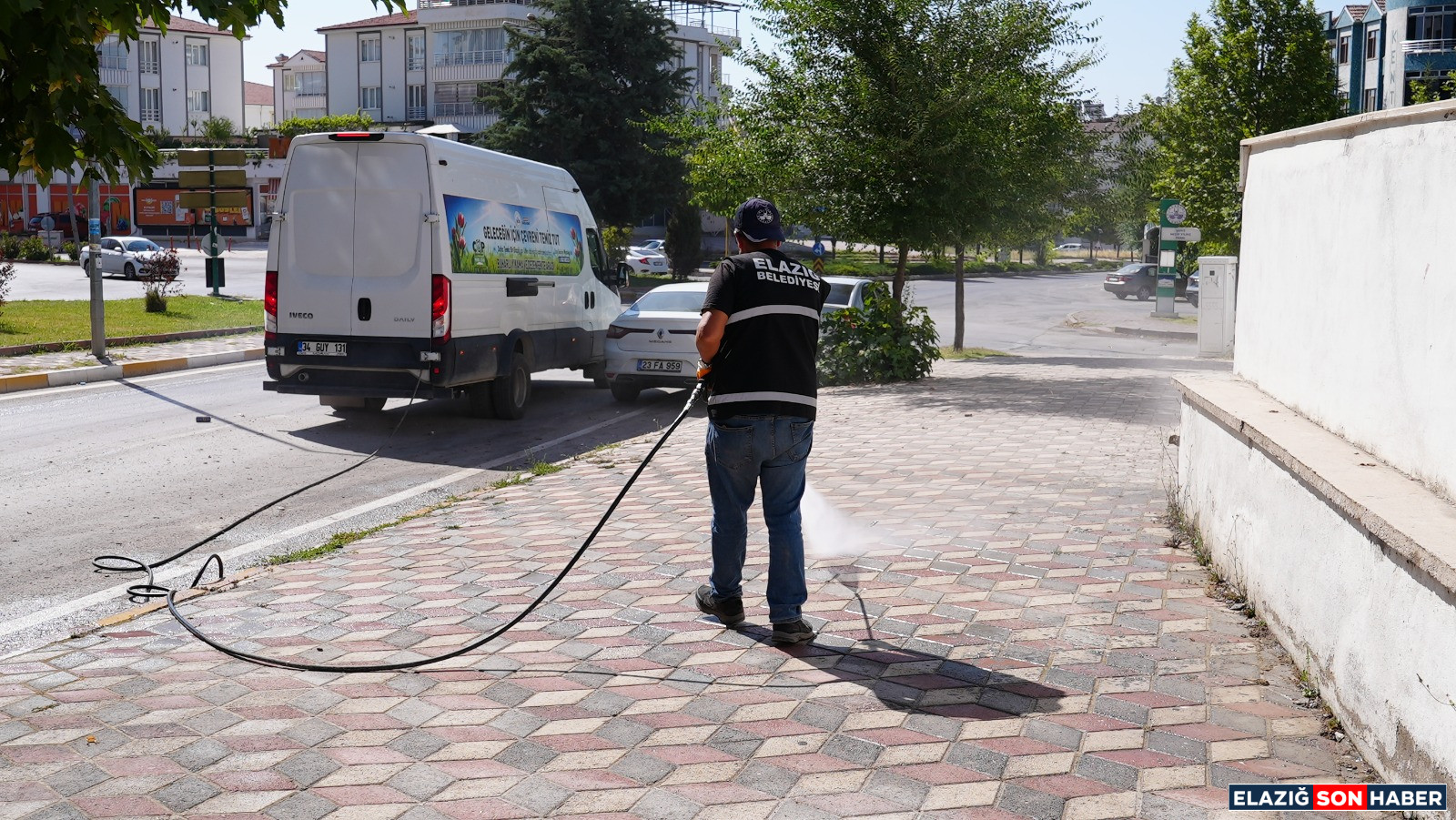 Elazig Belediyesi Nden Atasehi 1752061371 O H K93 E