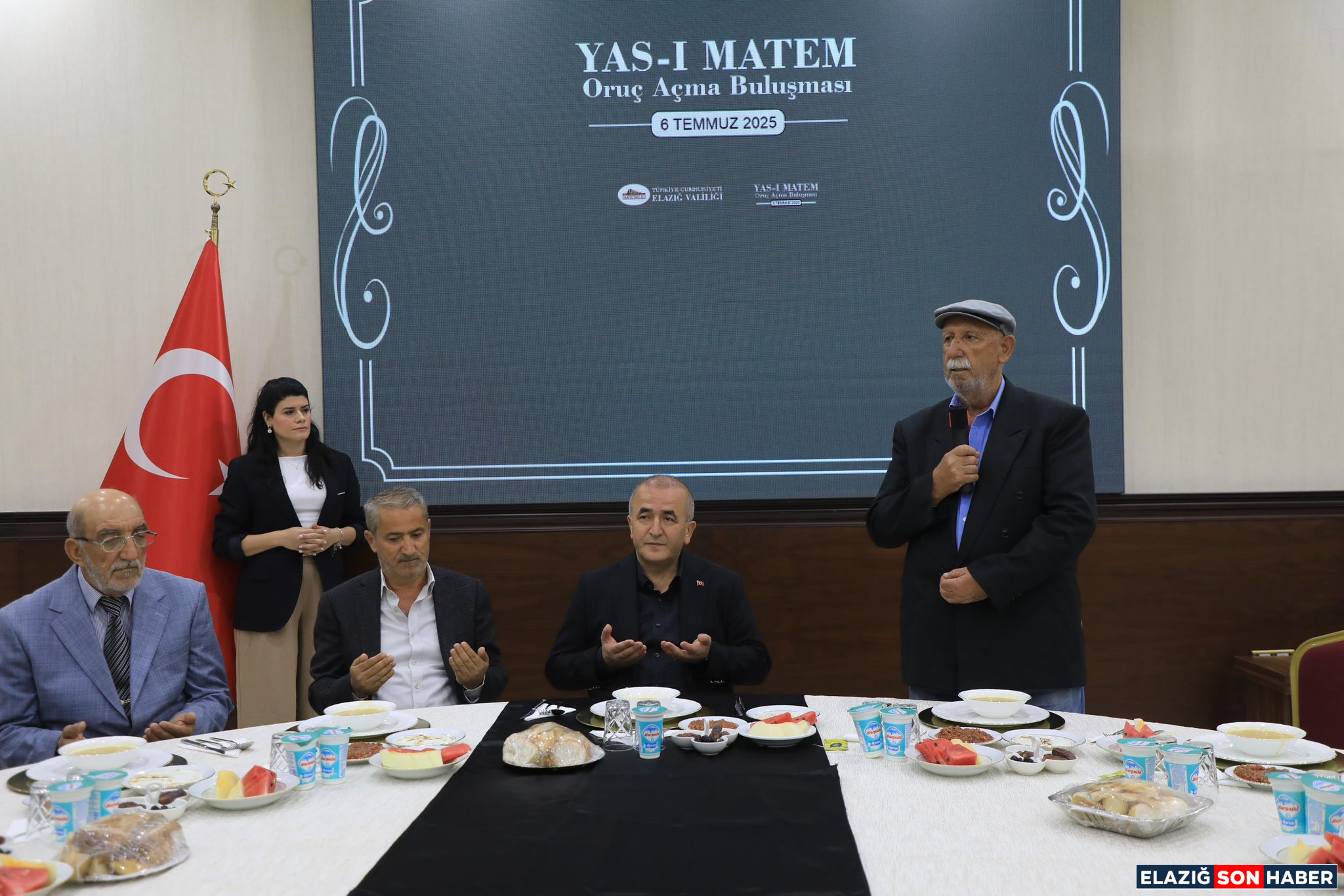 Gv Mfjt M X E A Aq F92