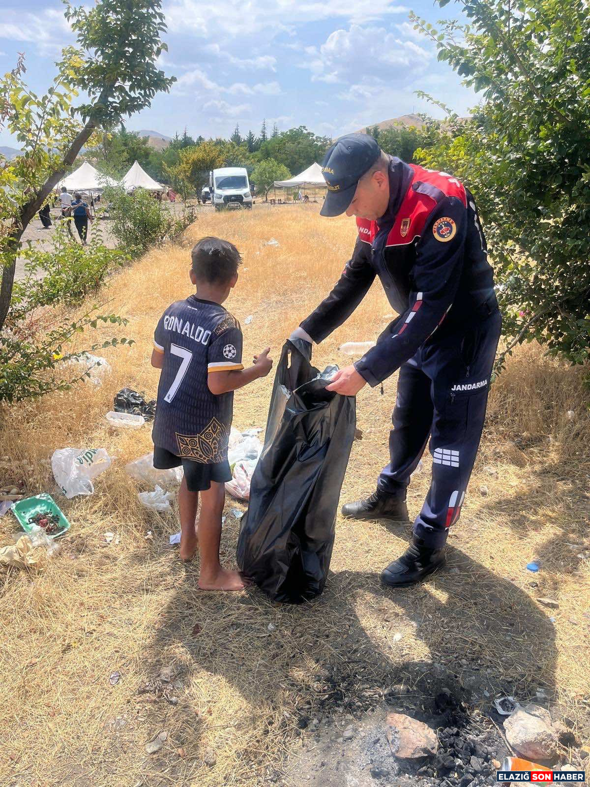 Gw O27 R E Xs A I Zau H