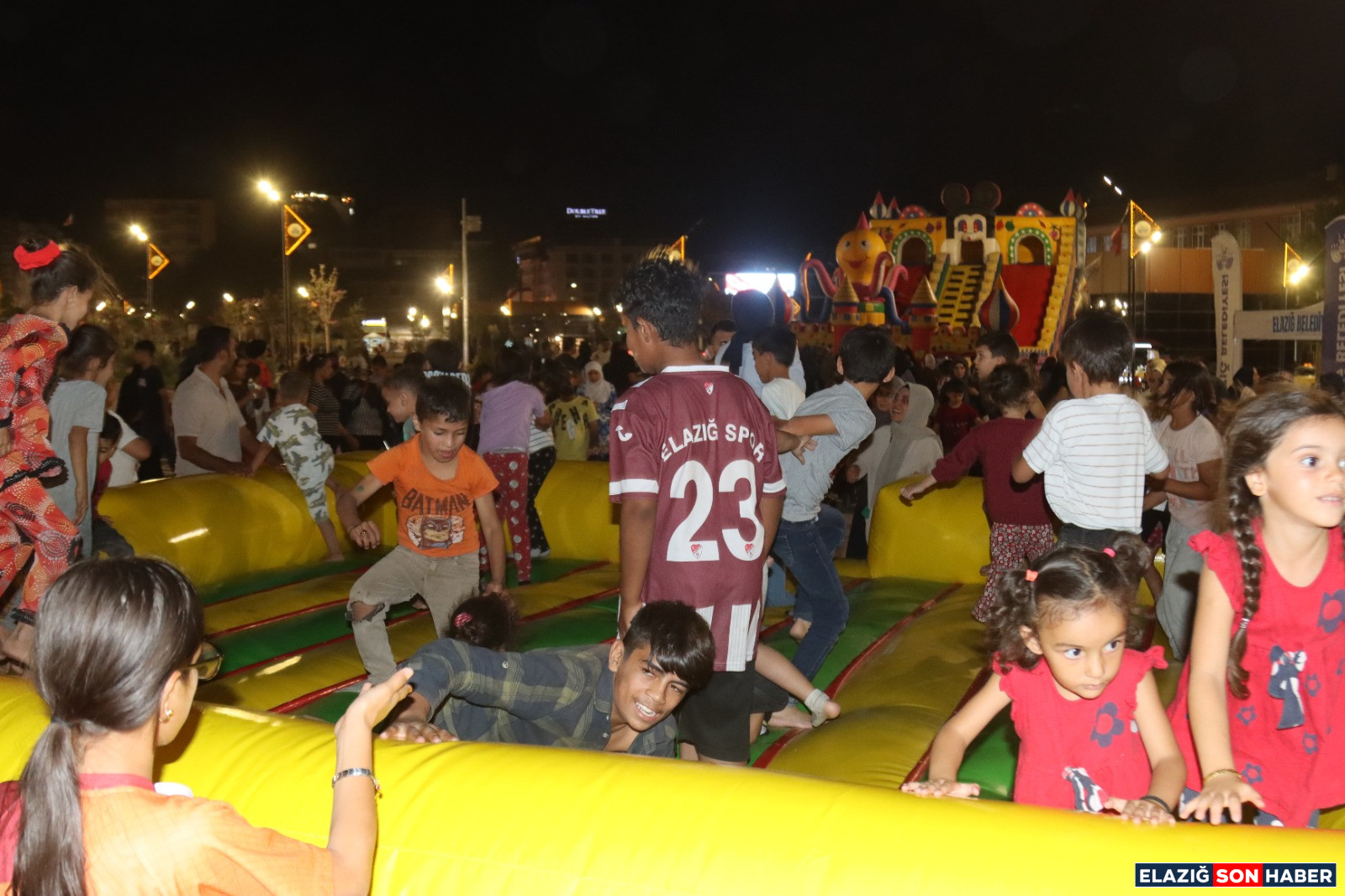 Elazig Belediyesi Cocuk Senlik 1754727440 Tl679 B